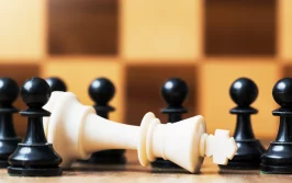 Uma imagem de um tabuleiro de xadrez